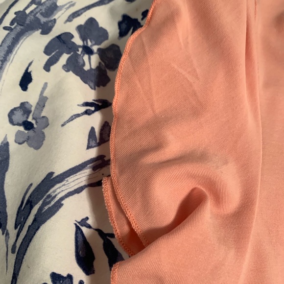 Silky ruffle sleeve tee - Picture 2 of 3